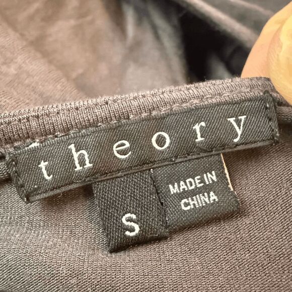 Theory Women's Clera Open Drape Back Silk Blend Long Sleeve Top Gray Size Small‎ - Picture 3 of 9